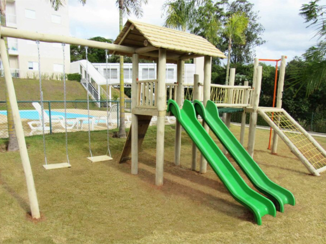 Oferecemos playgrounds de madeira personalizados, ideais para áreas residenciais, escolas e parques, com design inovador que estimula a criatividade e o desenvolvimento motor das crianças.